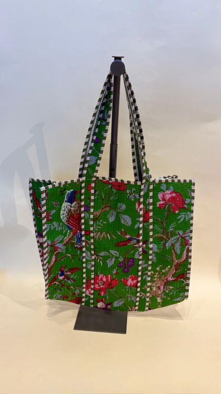 LARGE TOTE BAG