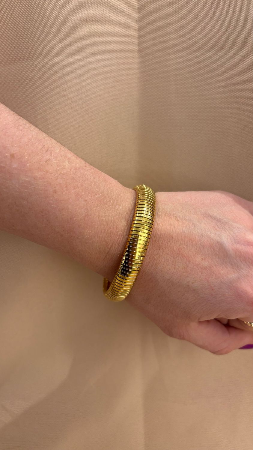 GOLD FILLED BANGLE