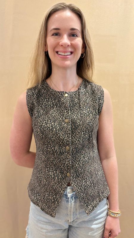LEOPARD PRINT SLIM VEST