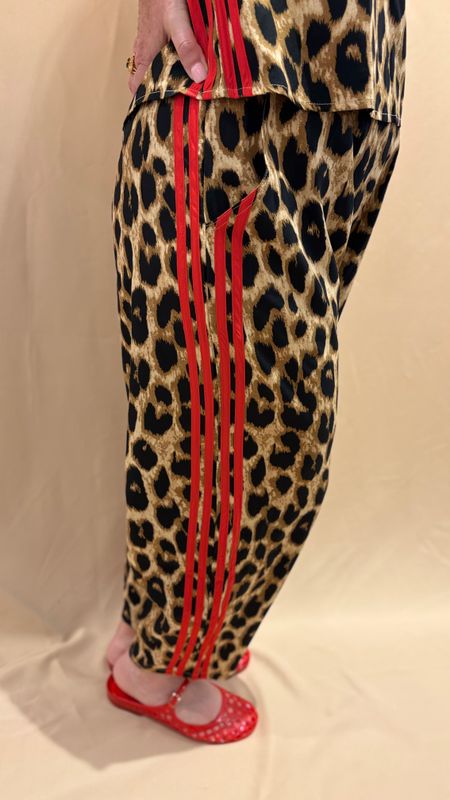 LEOPARD PRINT BARREL PANT