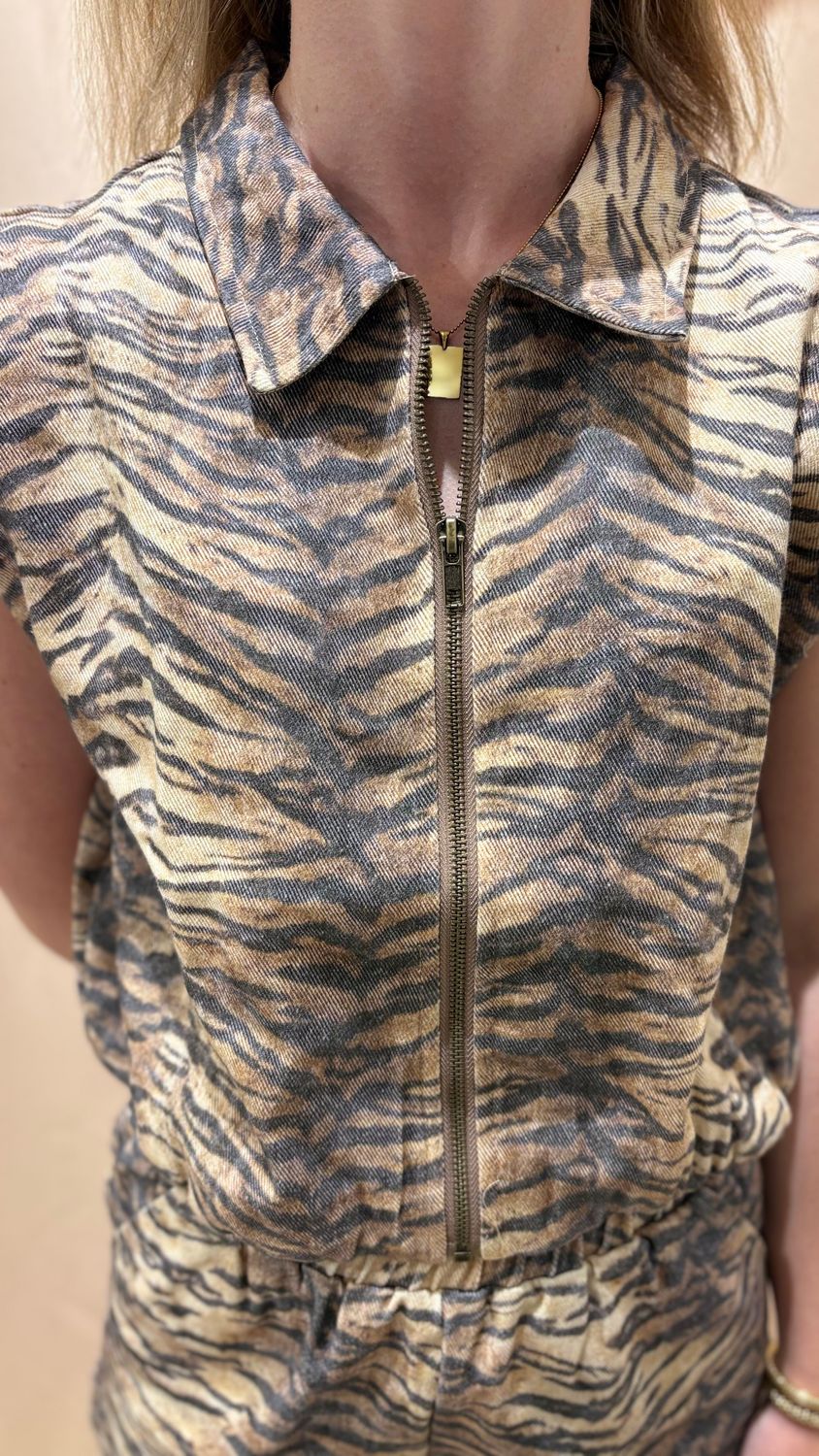 SLEEVELESS TIGER PRINT CROP VEST