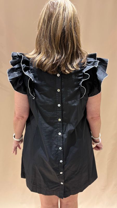 BACK BUTTON DOWN HIGH NECK