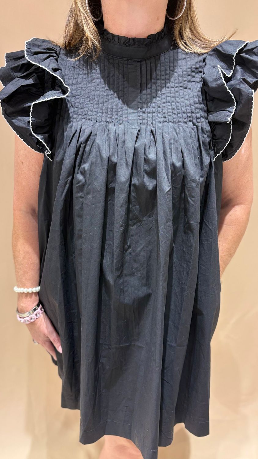 BACK BUTTON DOWN HIGH NECK