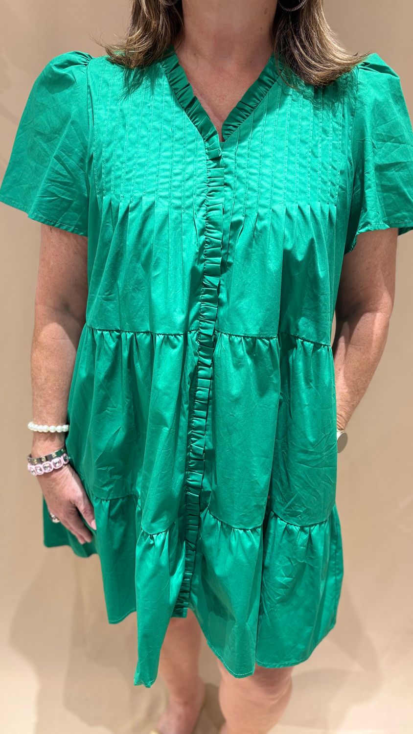 BUTTON DOWN PLEATED