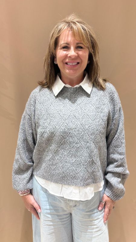 CROPPED TEXTURED KNIT SWEATER