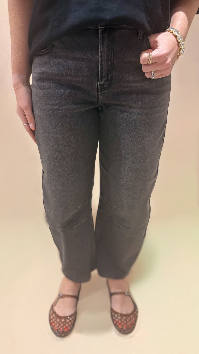 CROPPED BARREL JEAN