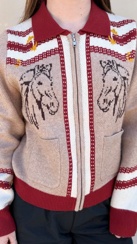 ZIPPER FRONT HORSE PRINT