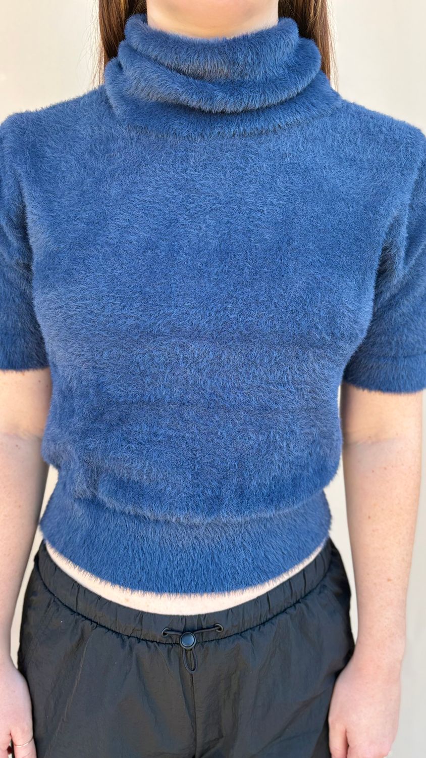 KNITTED SWEATER