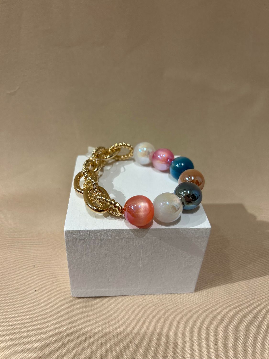 MULTI COLOR BALLS W GOLD