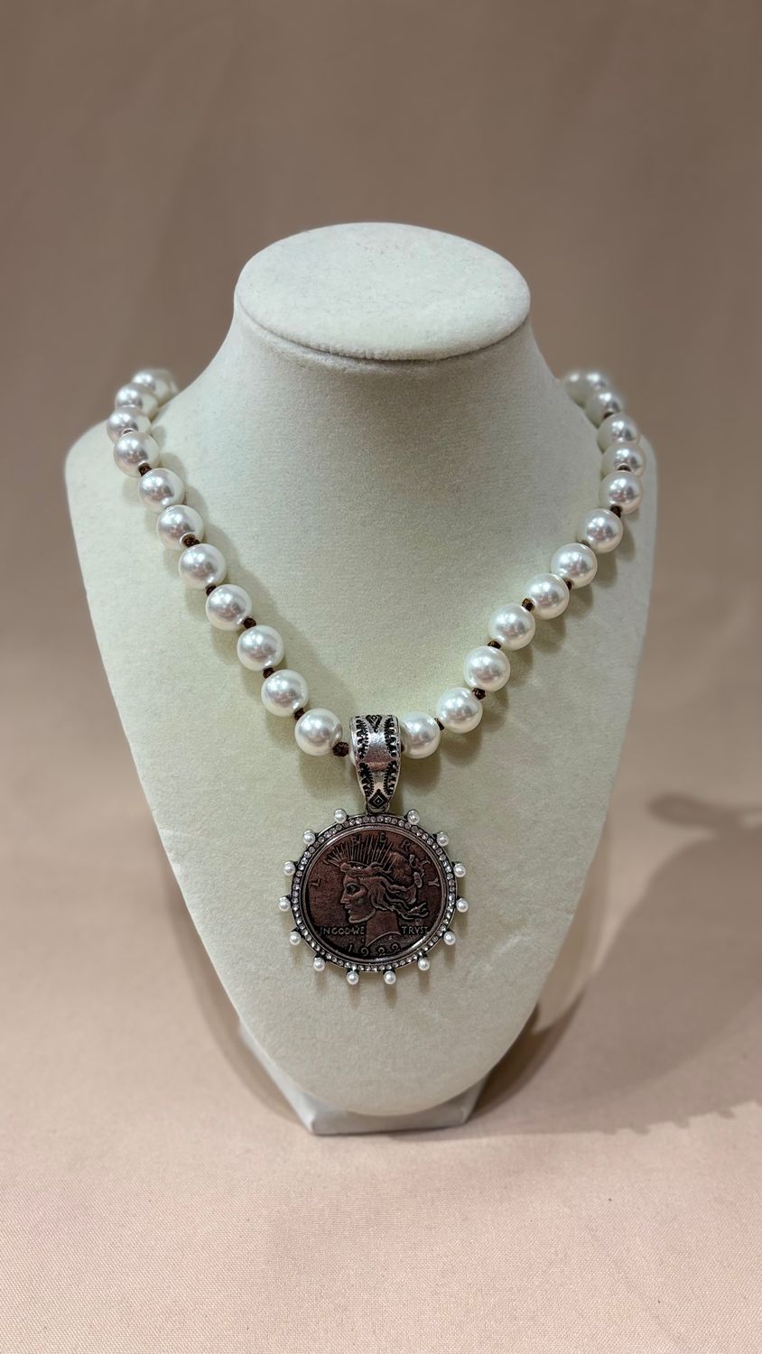 LARGE COIN/PEARL NECKLACE