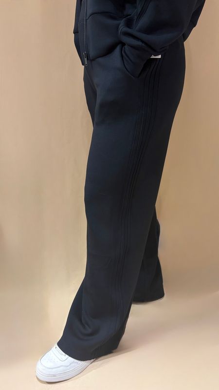 PINTUCK WIDE LEG