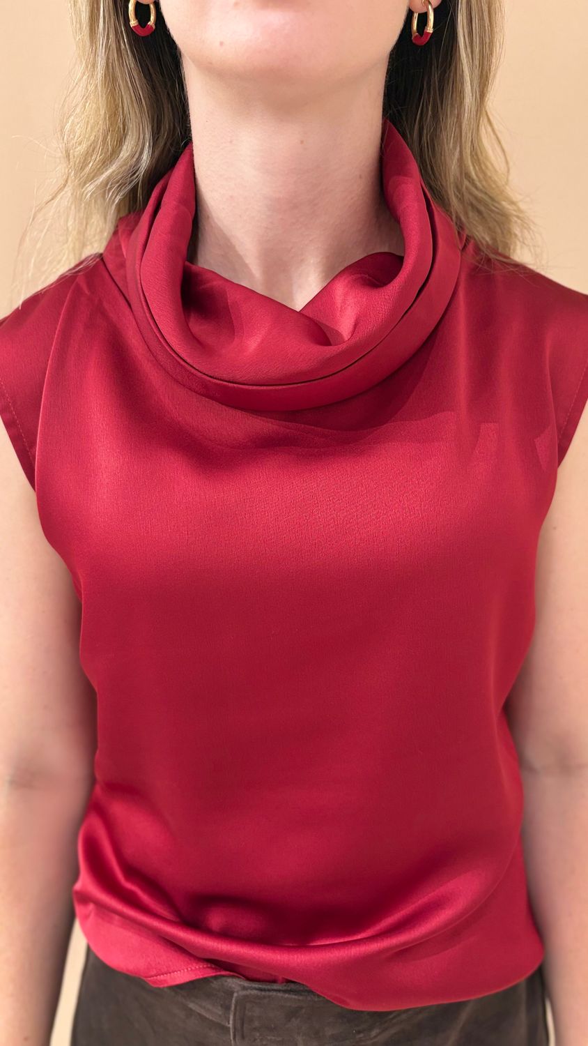 SLEEVELESS WOVEN SATIN TOP