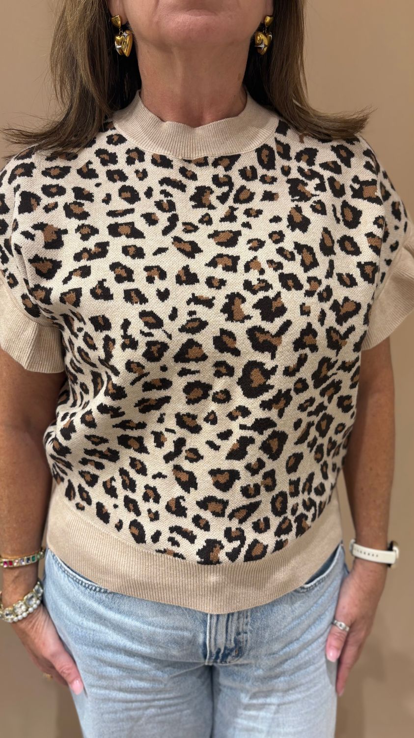 RUFFLE SLEEVE LEOPARD