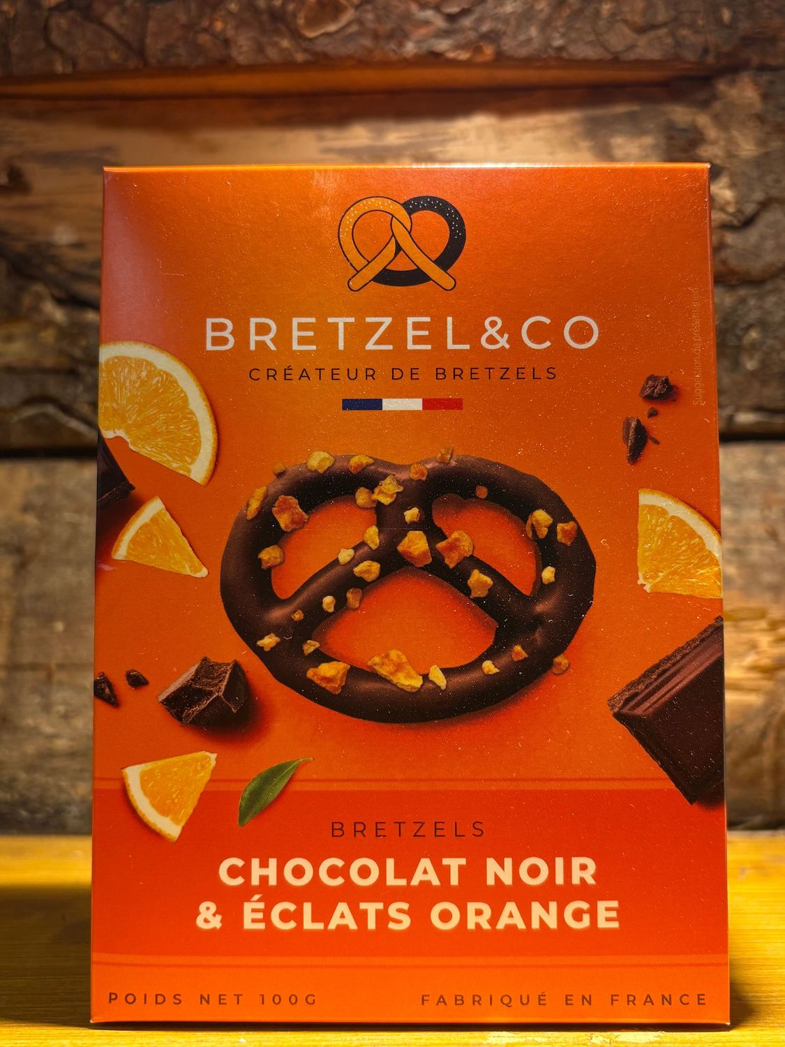 Bretzel chocolat noir & éclats d'orange 100g