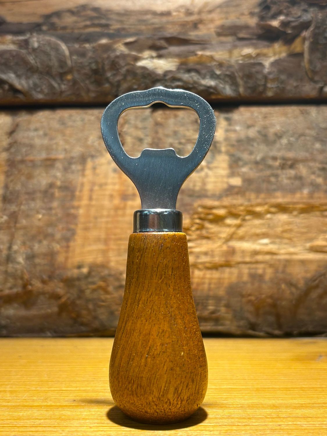 Décapsuleur manche en bois