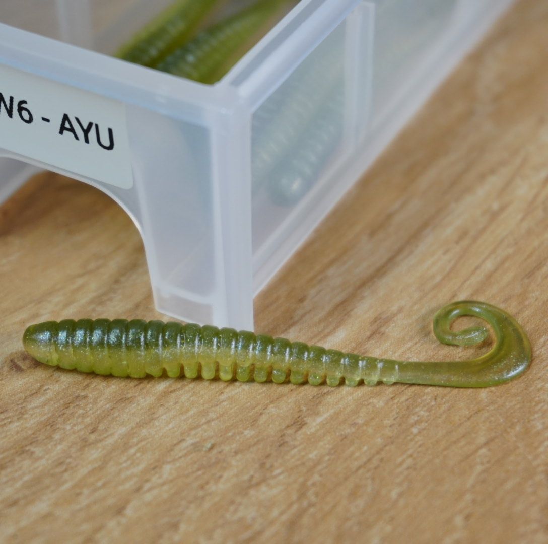 Curly Worm 6.5cm - Ghost Ayu