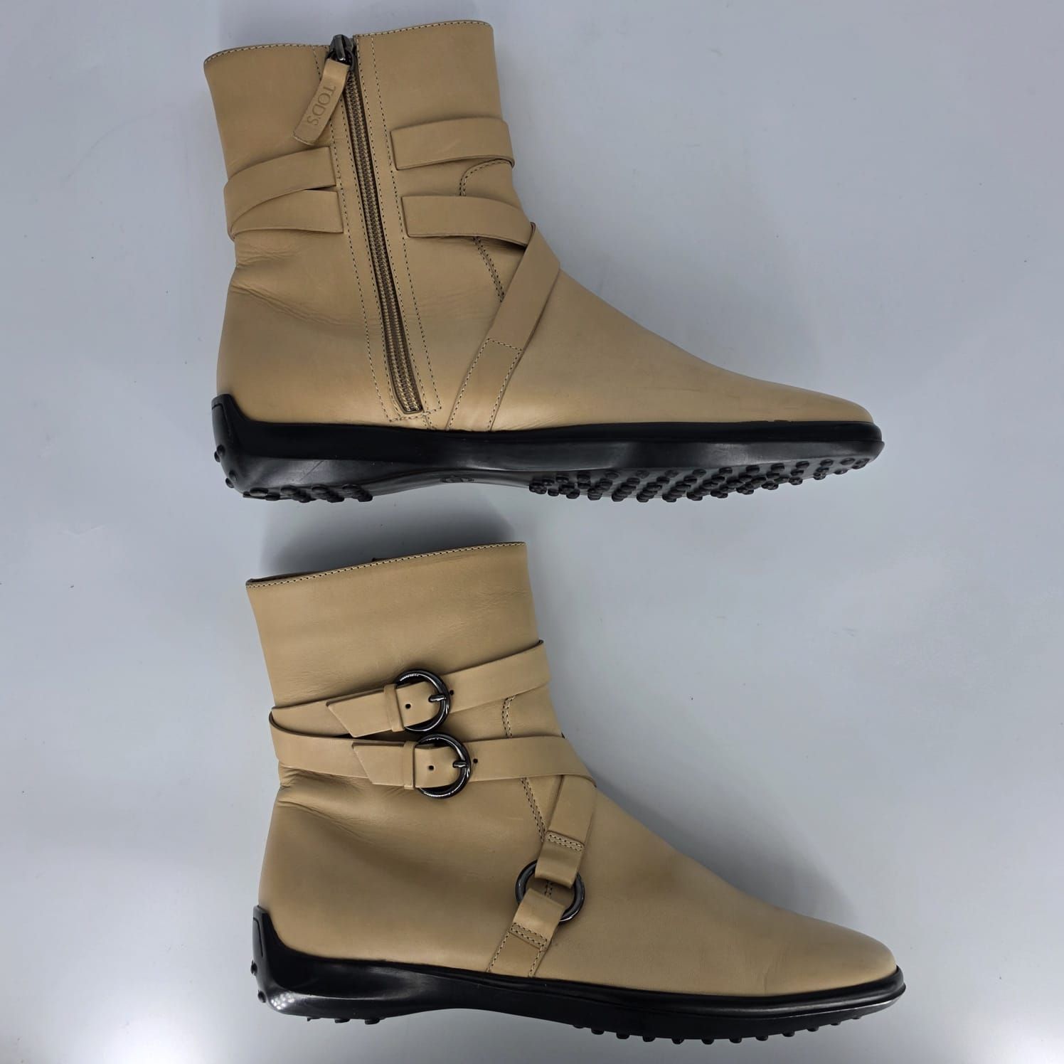 Tod's Tod's "Ascot" Boots Double Strap aus Leder in beige Größe 38