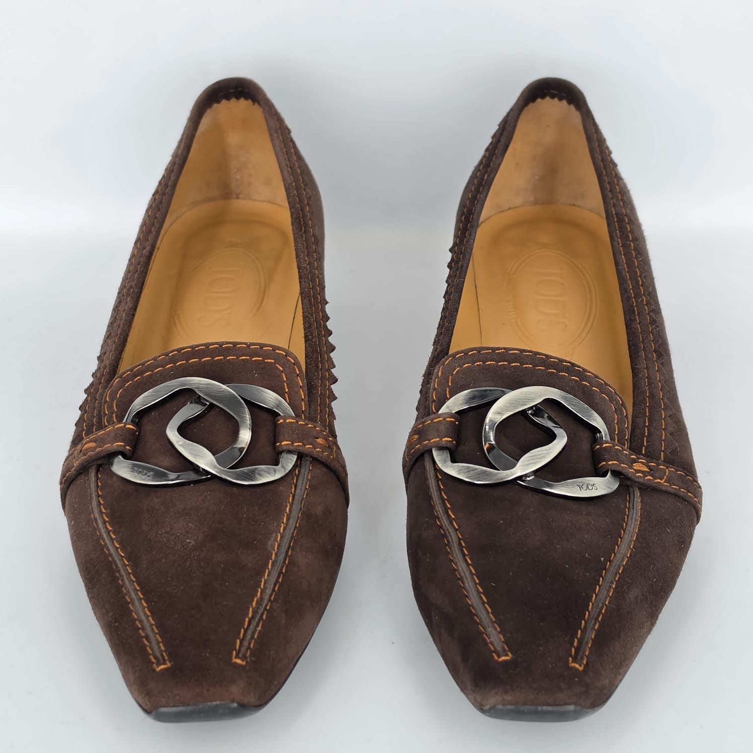 Tod's Halbschuhe aus Nubukleder mit Metallschnalle in dunkelbraun Größe 37