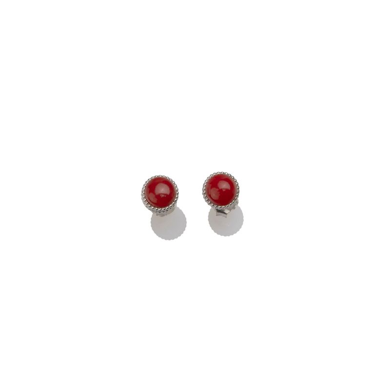 Orecchini a bottone con corallo rosso – finitura argento