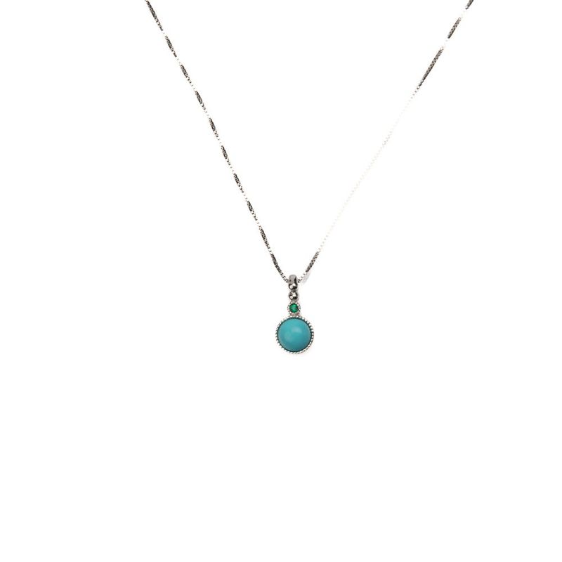 Collana con pendente turchese e dettaglio verde