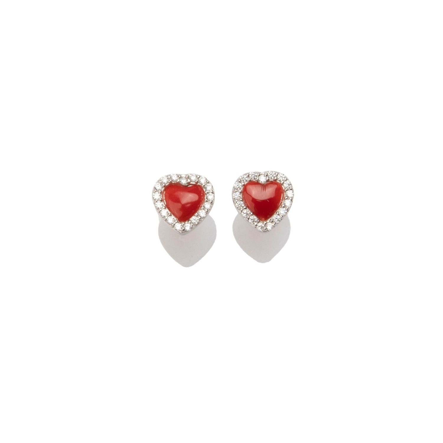 Orecchini a cuore con corallo rosso e cornice luminosa Orecchini a cuore con corallo rosso e cornice luminosa