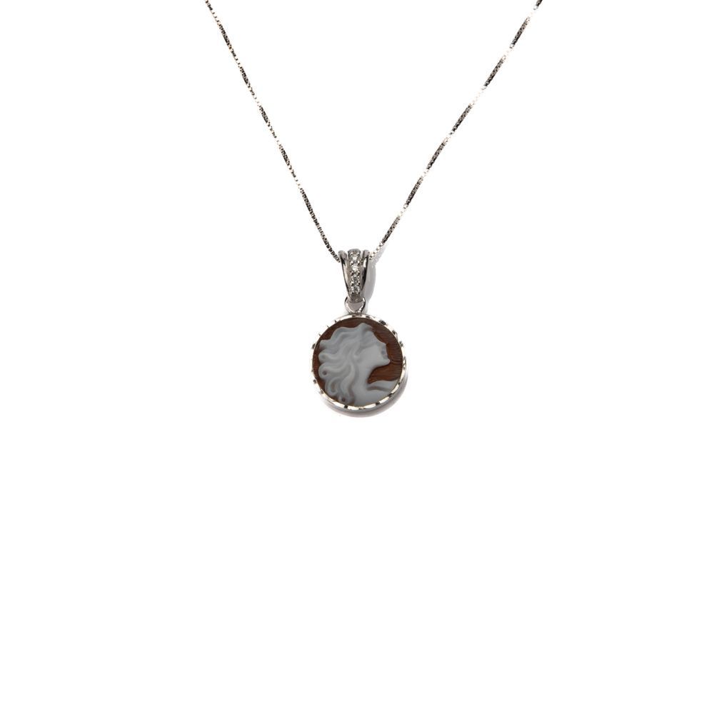 Collana con cammeo classico in finitura argento