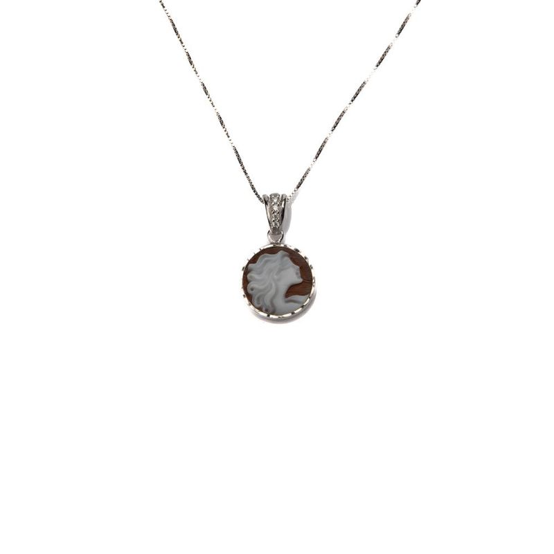 Collana con cammeo classico in finitura argento