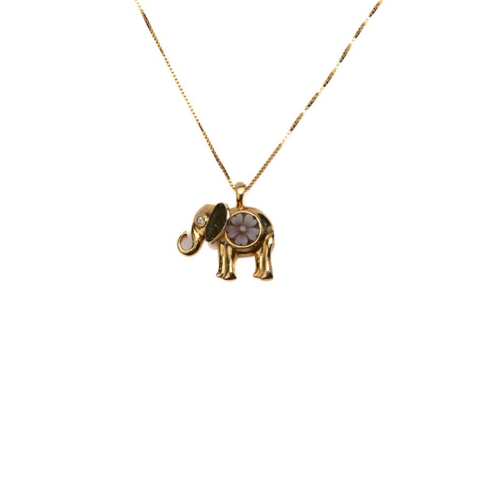 Collana con pendente elefante e cammeo floreale
