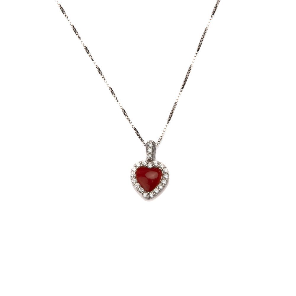 Collana con pendente a cuore in corallo rosso e dettagli luminosi