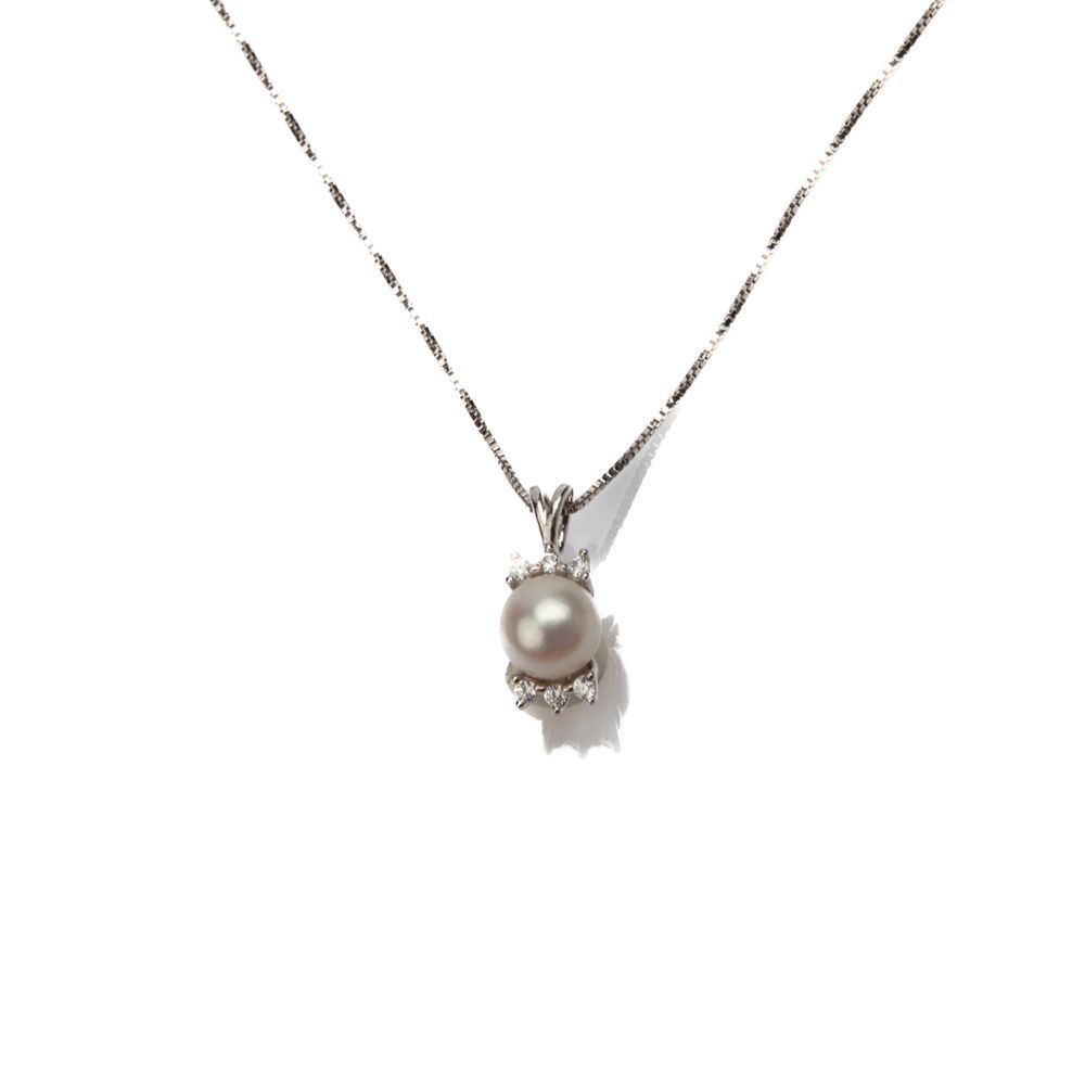 Collana argento con perla luminosa e dettagli brillanti