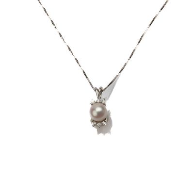 Collana argento con perla luminosa e dettagli brillanti