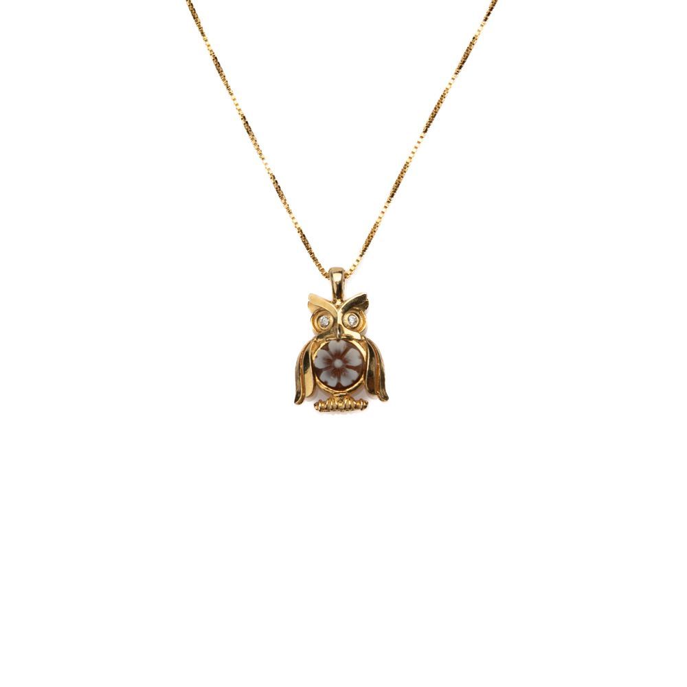 Collana placcata in oro con pendente gufo e cammeo floreale