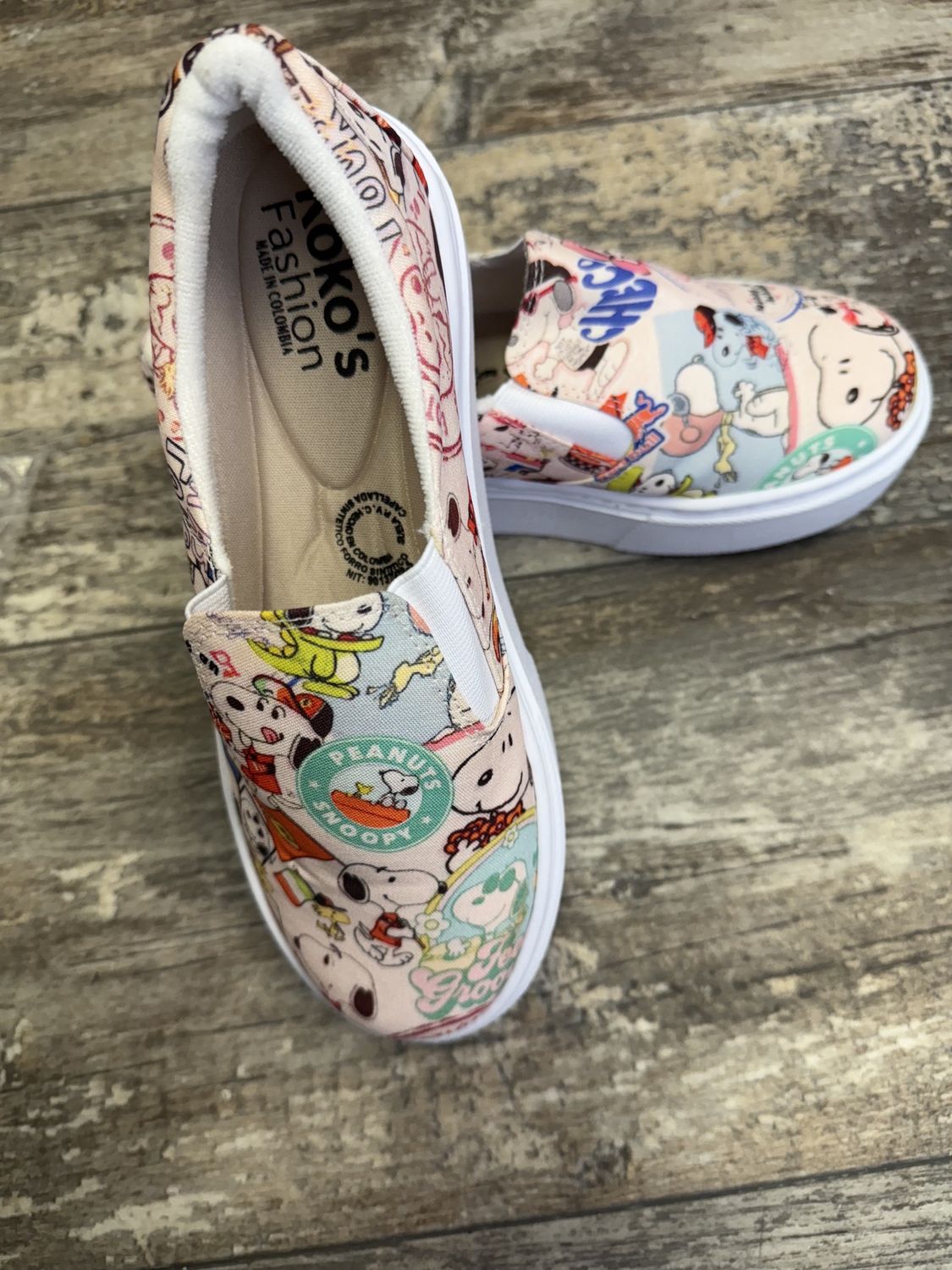 Snoopy vibes, Colour: Snoopy vibe, Size: 6
