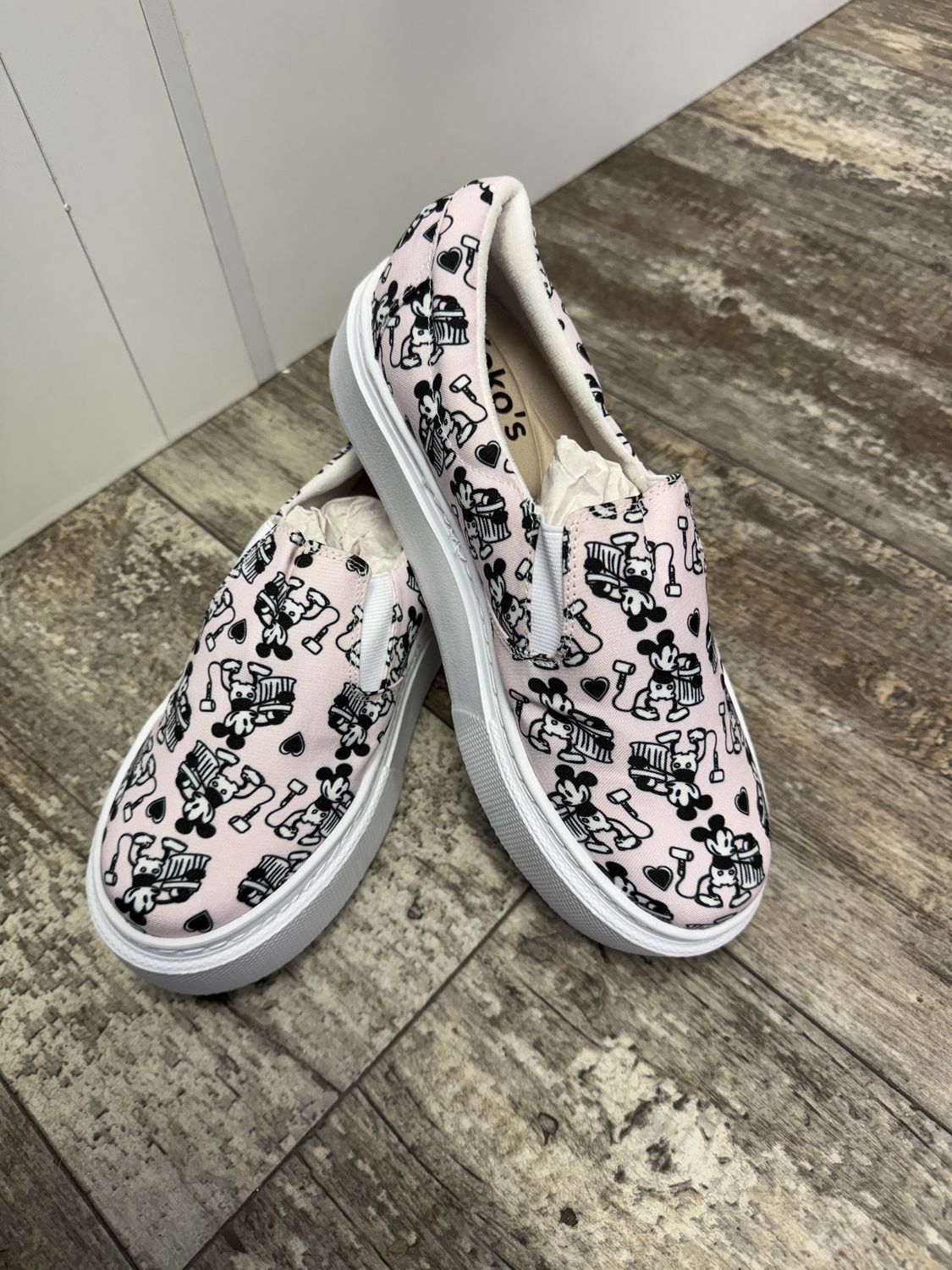 Mickey rosa, Colour: Mickey rosado, Size: 8