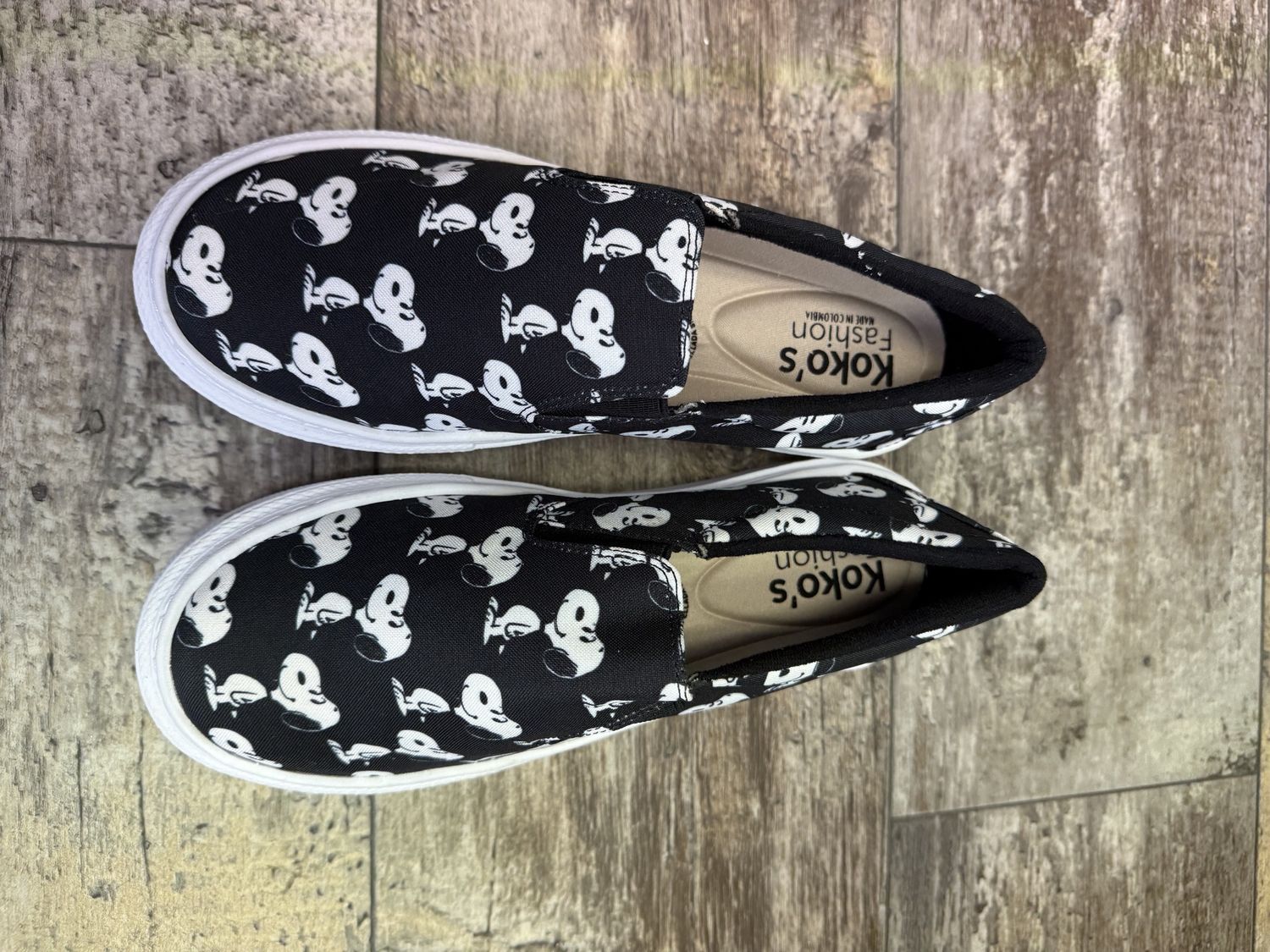 Mickey negro, Colour: Snoppy negro, Size: 8