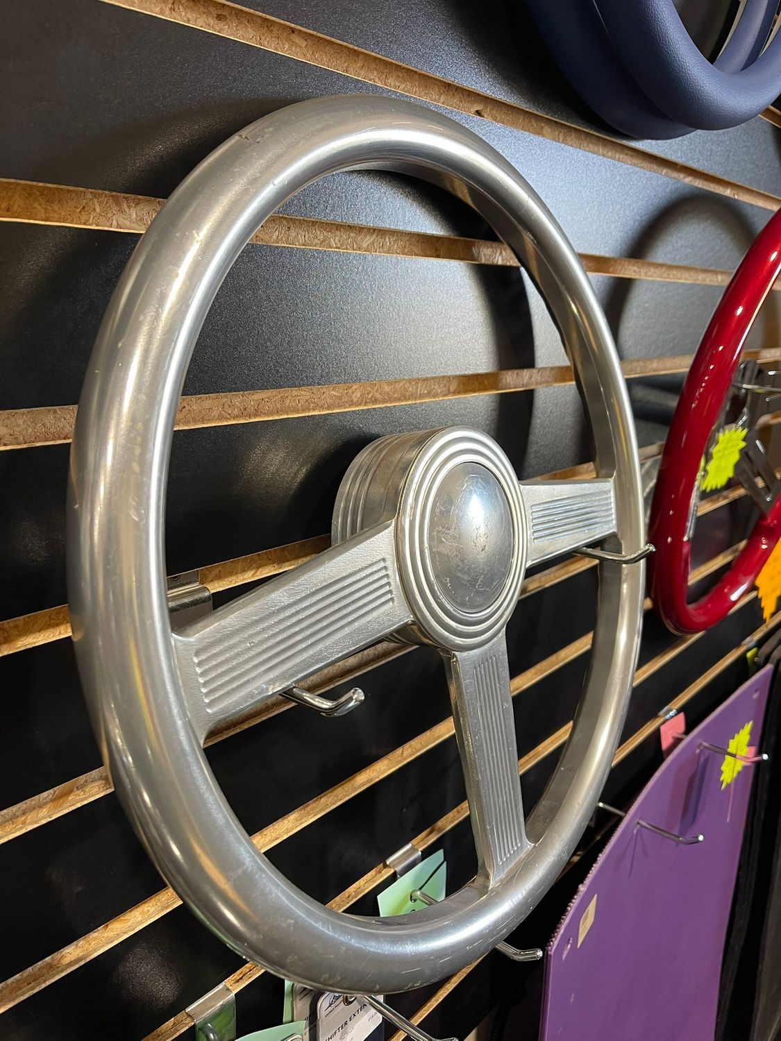 Consign. 18" Alum 3 hole Steering Wheel