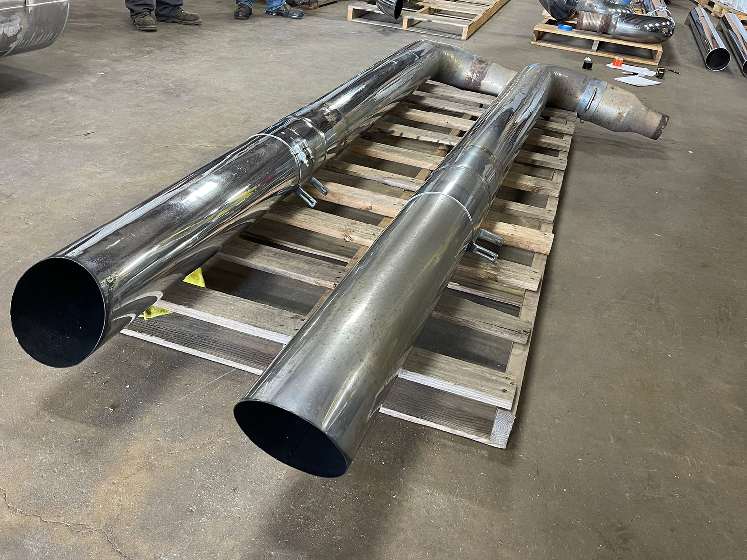 Used Exhaust Set Slight Miter