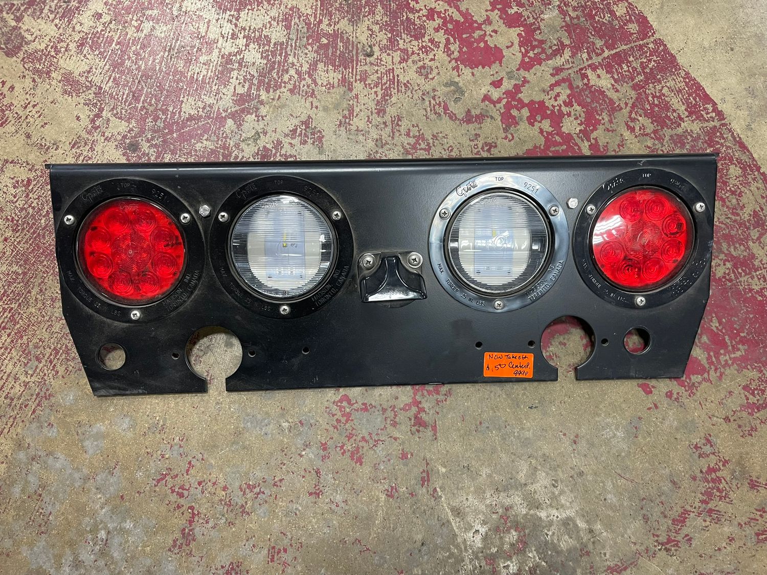 New Take Off Rear Center Panel w/lights