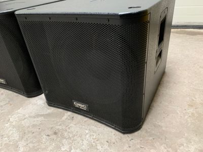2e hands Qsc KW181