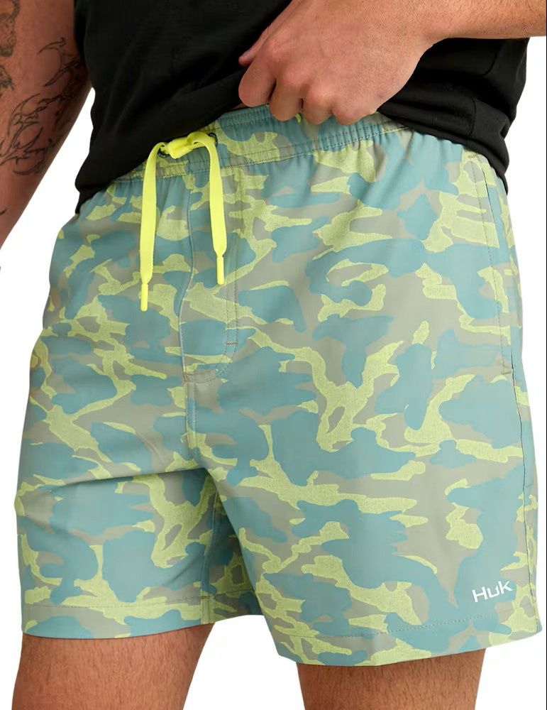 Huk Men's Pursuit Printed Volley Shorts Seagrass, Size: Large