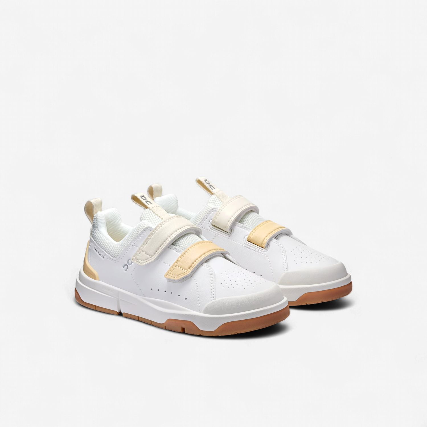 ON RUNNING THE RODGER KIDS  WHITE/BLONDE, Size: 10.5