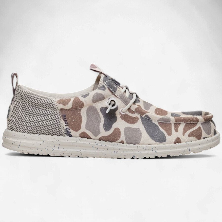 HEYDUDE Wally Funk Youth Deer Camo, Size: 8