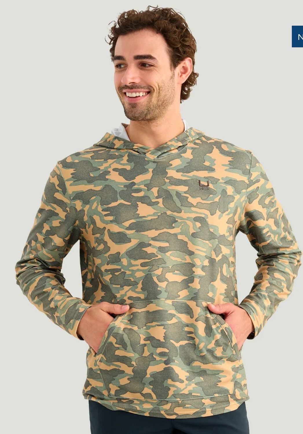 HUK MEN LEEWARD PRINTED FLEECE HOODIE