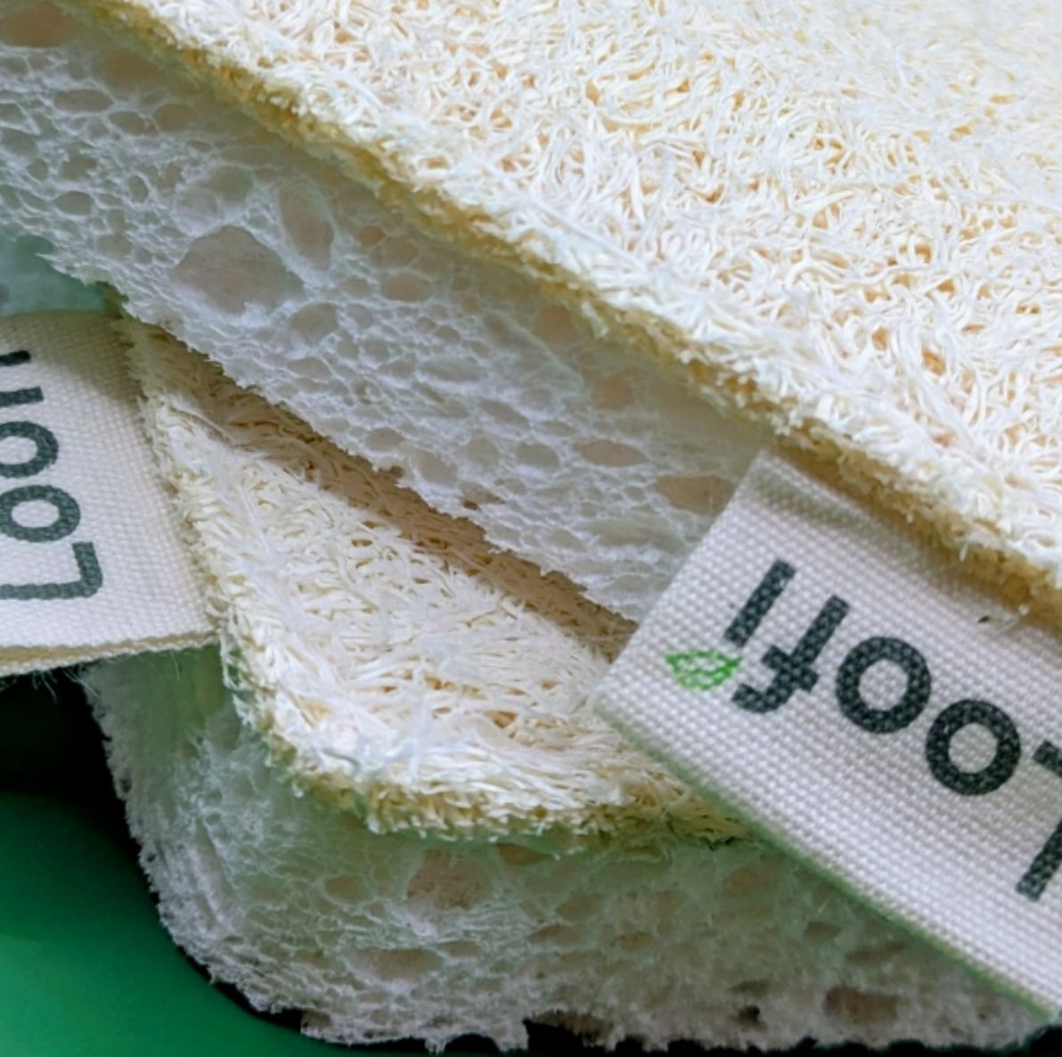 Loofi Natural Scrubber