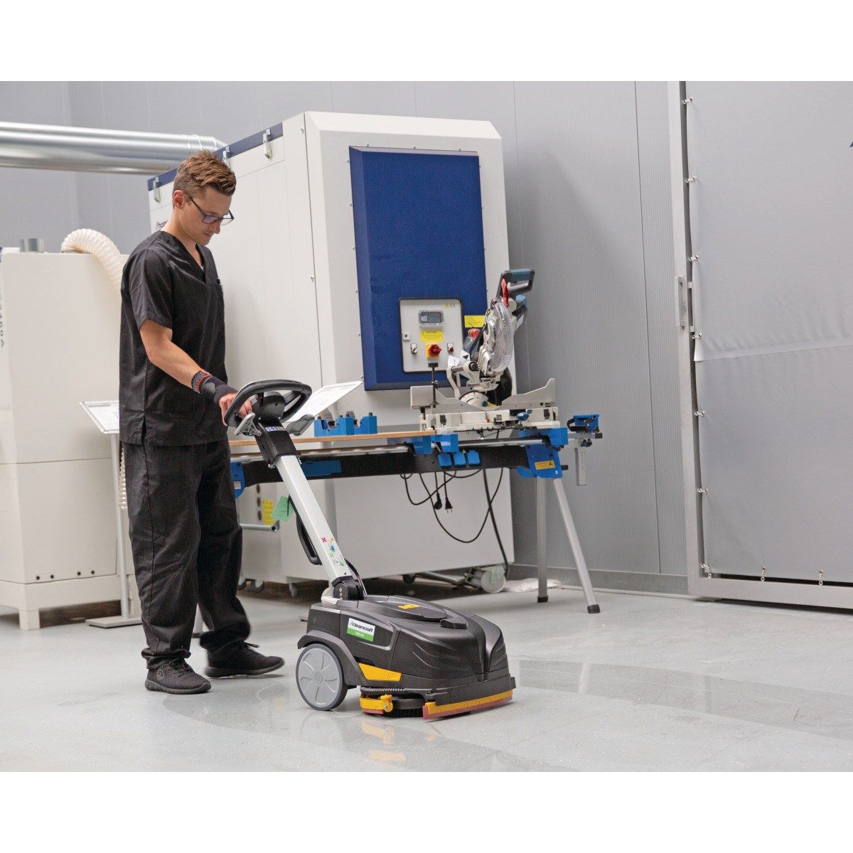 SSM-281 automat szorującą zbierający  akku 36 V