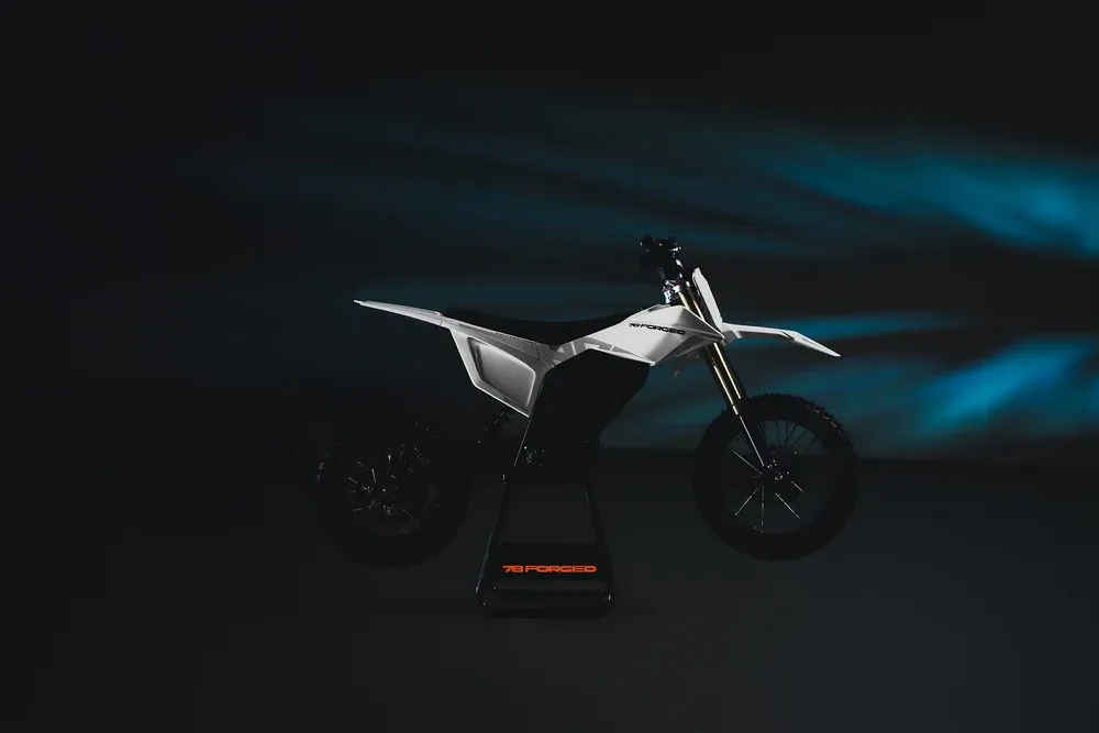 78 Forged - Phase 1, Color: White
