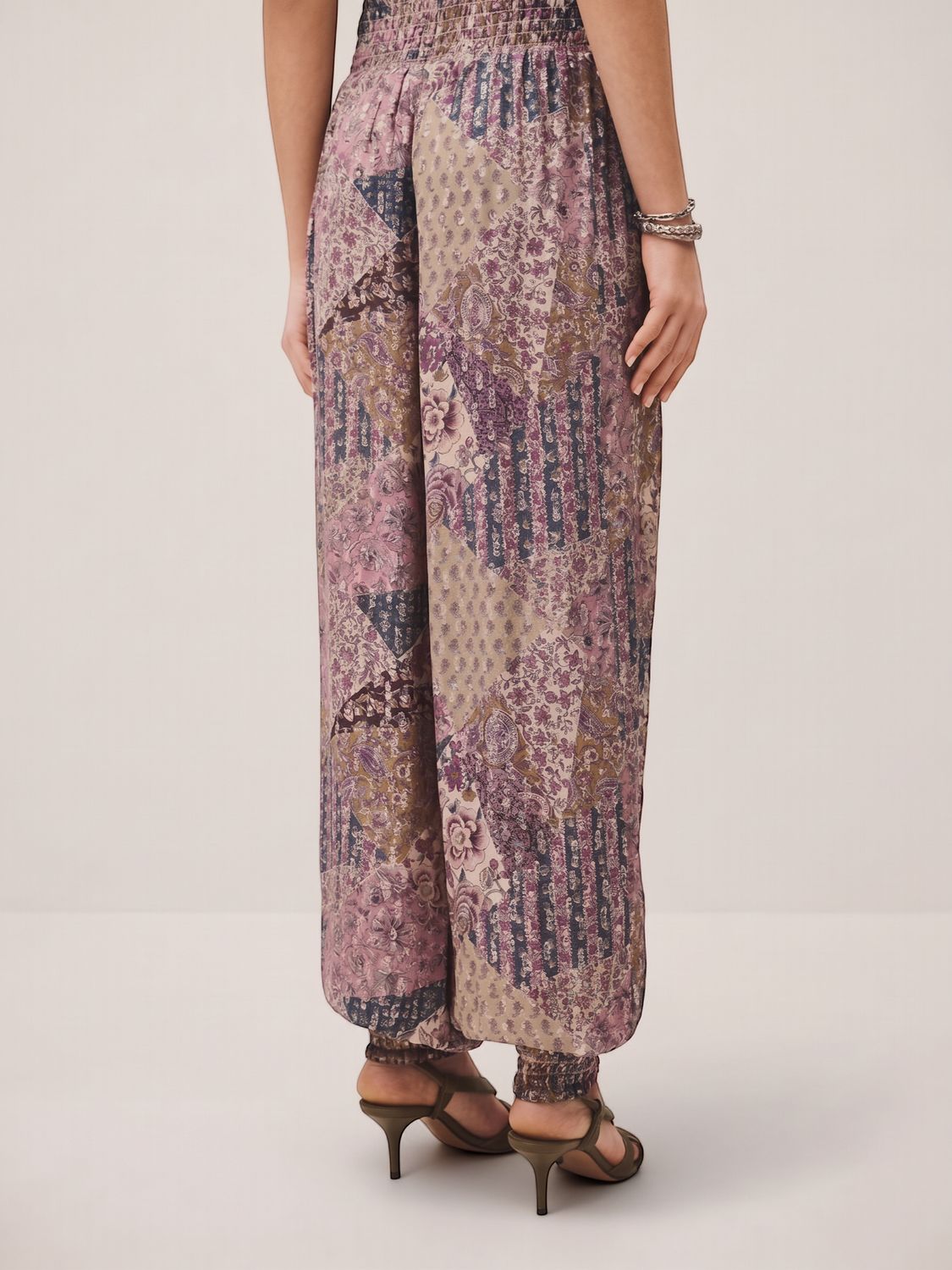 PANTS PARSY