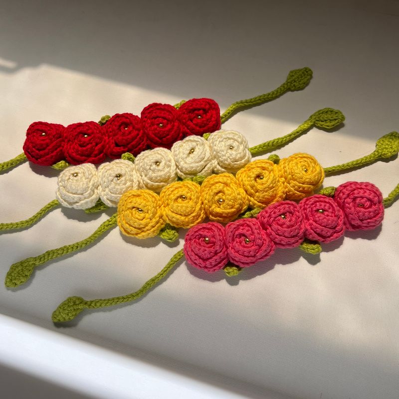 Rose Corsage / Gajra