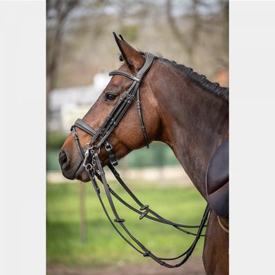 Bride One Megève by JUMPIN