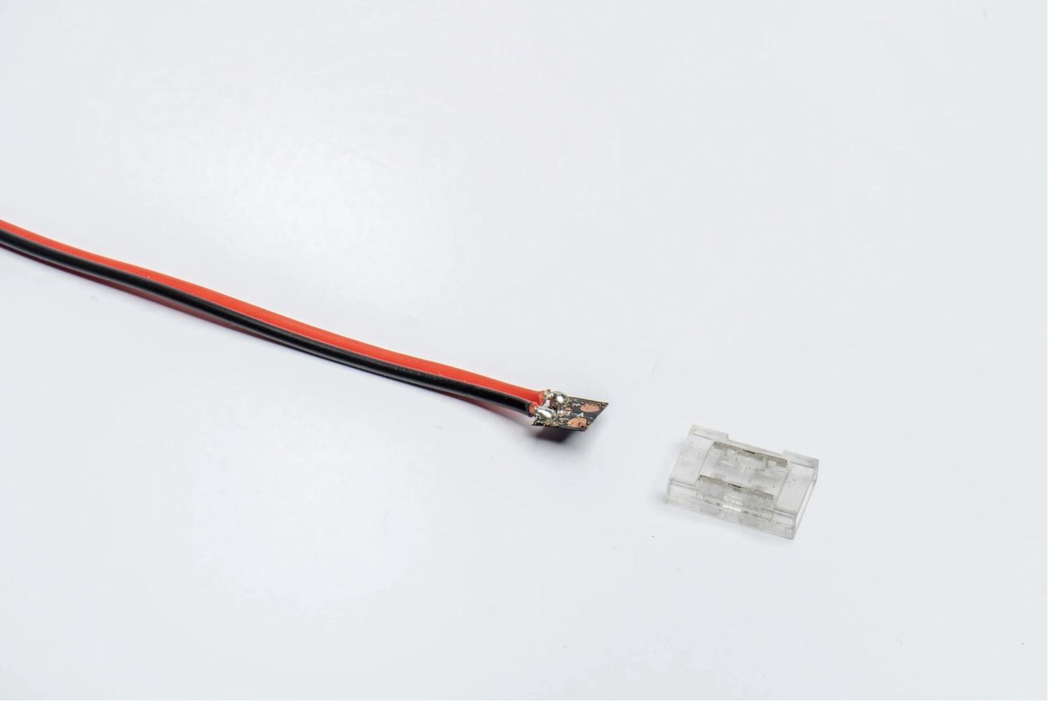 PVAC-F06 | Slim COB Connector with Separate Wire - 15cm - Single Color